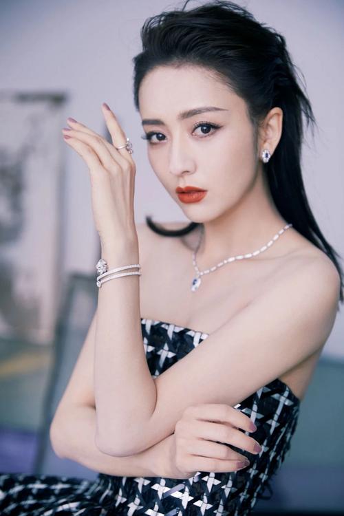 夏娃两人滚一起是第几集 夏娃两人滚一起是第几集