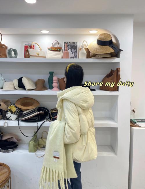 张铁林的现任妻子是谁啊