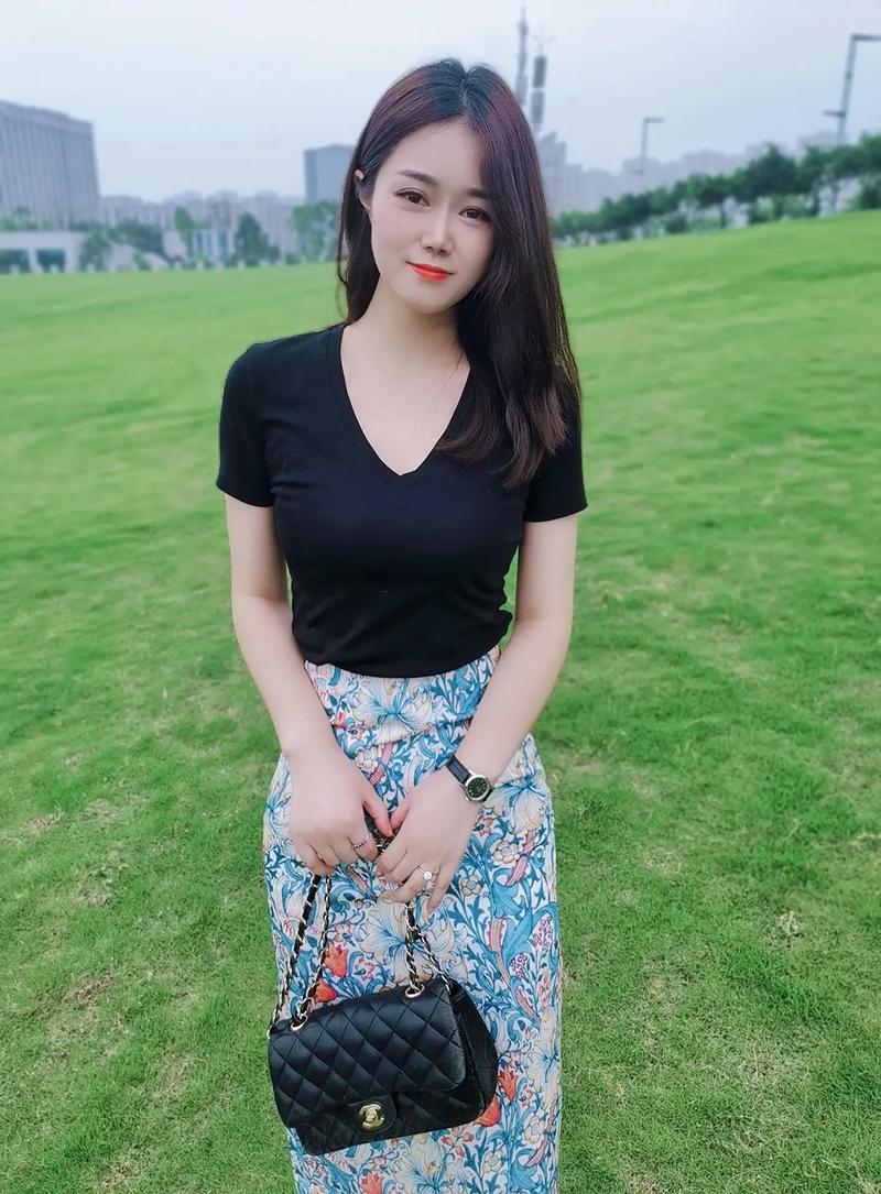 好莱坞男星和女儿坠机身亡 好莱坞男星和女儿坠机身亡