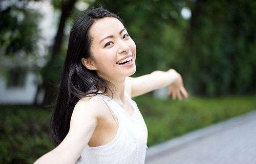 有一个叫什么雪的女明星 有一个叫什么雪的女明星