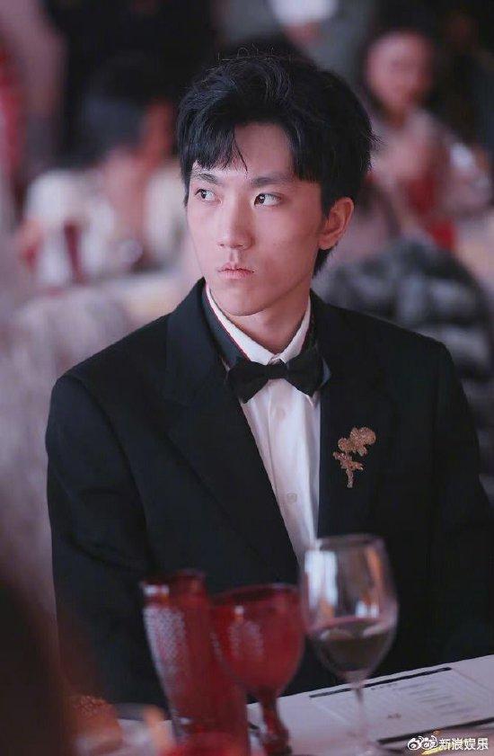 baby 鸽子蛋钻戒